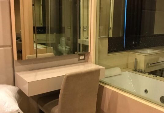 คอนโดอโศก